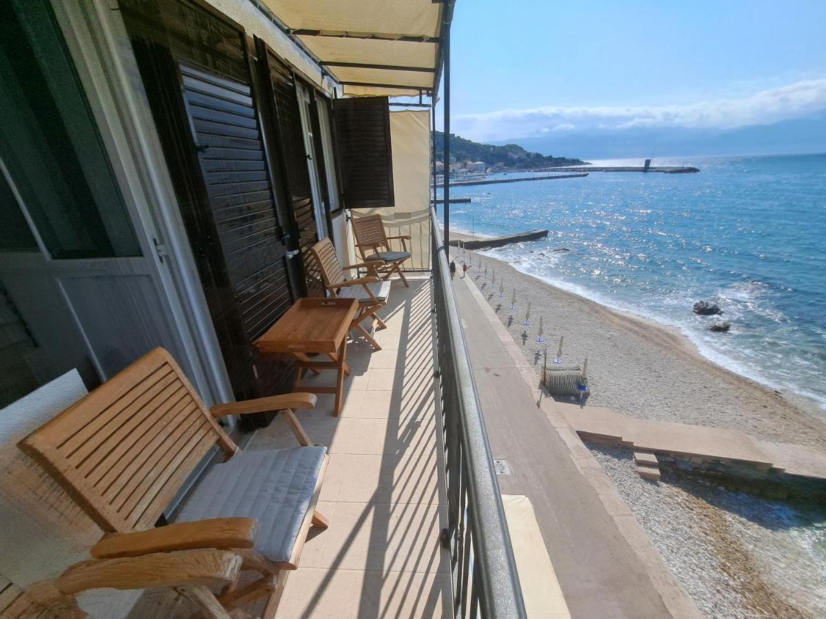 Apartment Grandic Baska  Bagian luar foto