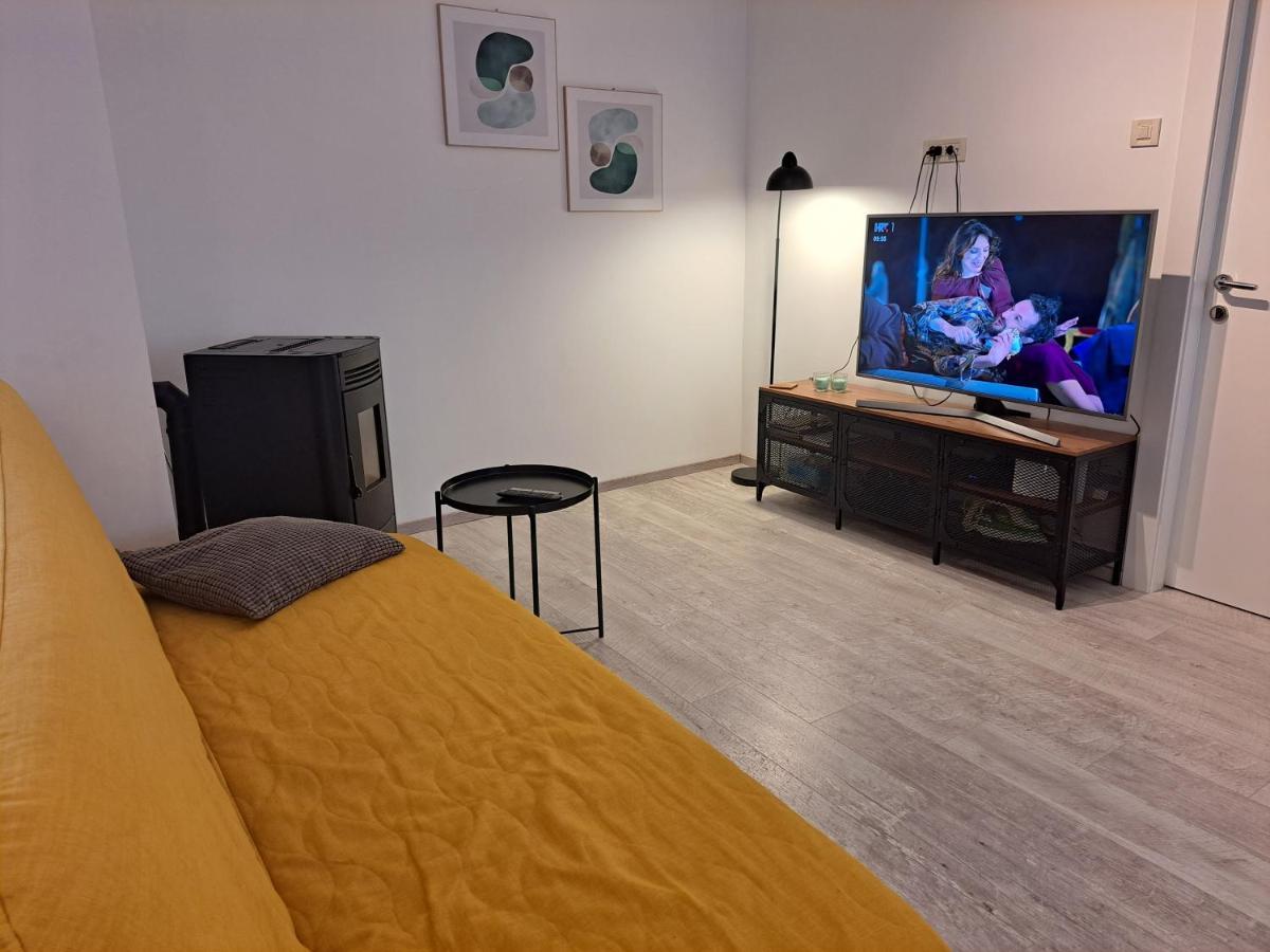 Apartment Grandic Baska  Bagian luar foto