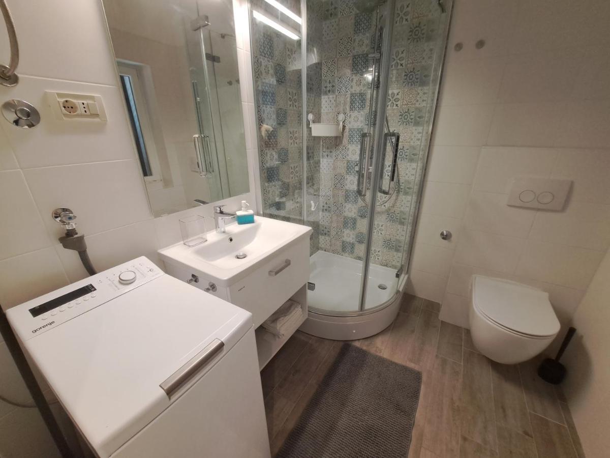 Apartment Grandic Baska  Bagian luar foto